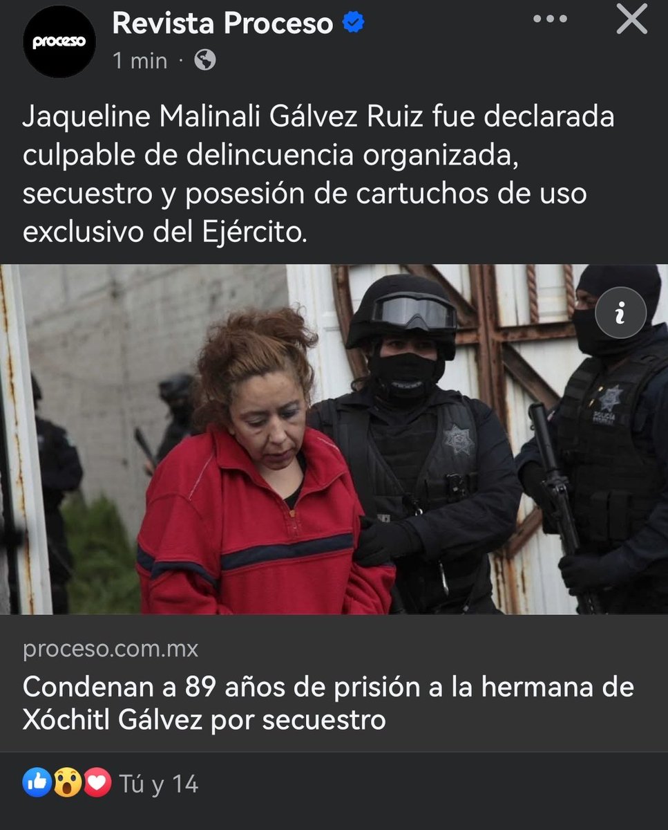 Jmprz93's tweet photo. @CeciPatriciaF @Claudiashein Sigue tomándote fotos con la familia de secuestradores https://t.co/mG1fRRYYsZ