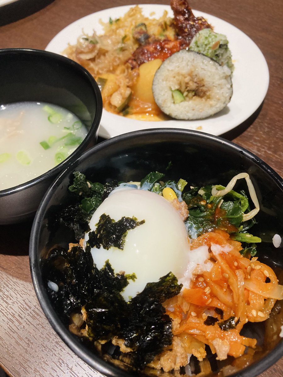 pinkiloveit's tweet photo. 【WORLD BUFFET】@千葉ポートタウン
ウワサの業務スーパーが運営するブュッフェへ行ってみました🤭色々食べたくて2巡して満腹です🙏✨韓国料理フェアのスープが美味しくて幸せでした♪
#飯テロ #おそとごはん #韓国料理 #ランチ #業務スーパー #WORLDBUFFET https://t.co/FbDDEzJEWG