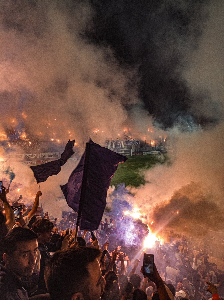 KacuEm1's tweet photo. Me dicen que hoy el 99,8% de la provincia esta feliz, hoy juega el único club de la provincia en primera, el equipo mas amado y mas odiado a las afueras de Buenos Aires.
El que juega hace 100 años en su estadio (El mas grande de la provincia) https://t.co/RHy6XyIieo