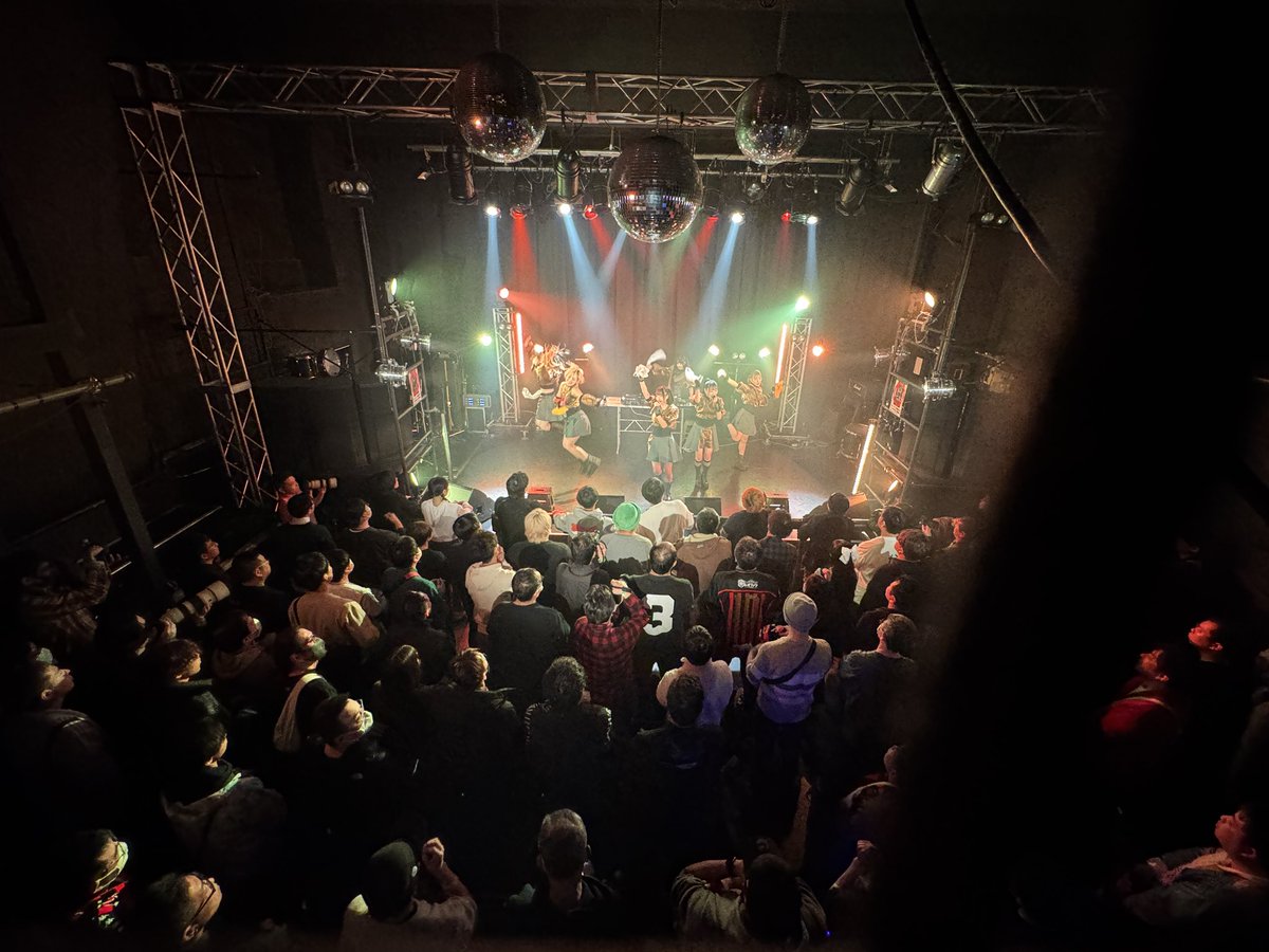 miniHMF vol.2始まりました！
最初の出演はambtious！