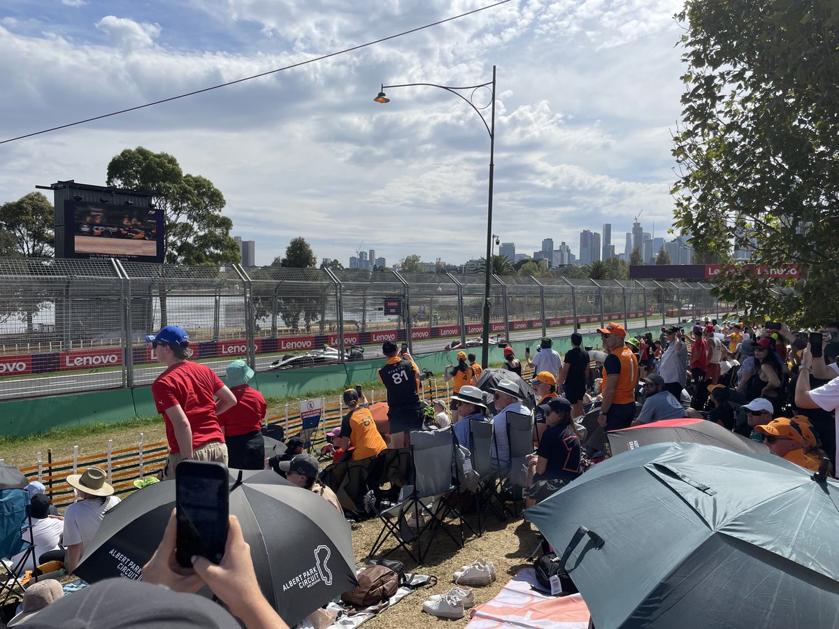 WhyteDougal's tweet photo. Hot day at the track today lots of incidents in F2 sprint race. https://t.co/KVzeTjwCPZ