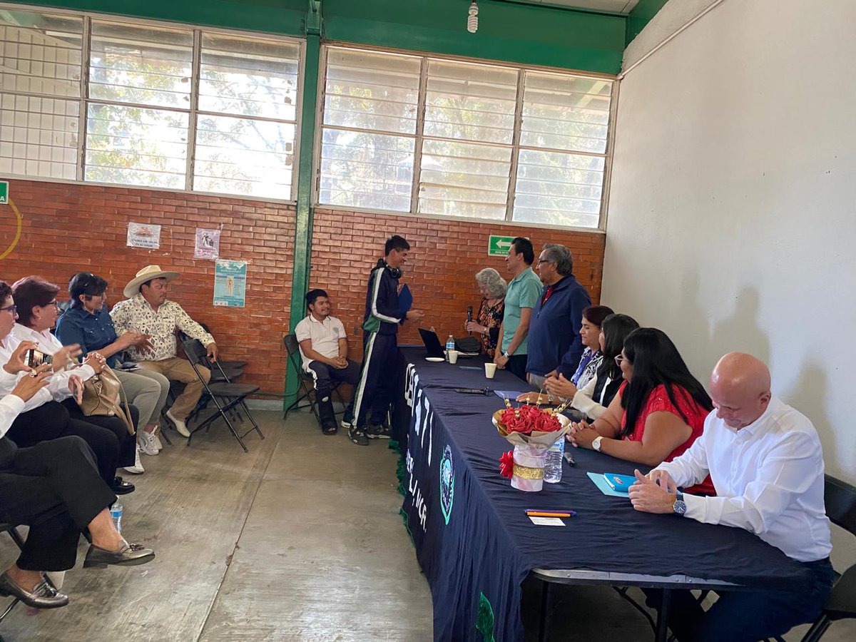 FUMEC_ORG's tweet image. FUMEC impulsa el emprendimiento en comunidades y áreas rurales con mujeres y jóvenes en Tlalnepantla, Morelos,  donde se llevó a cabo el Diplomado de Emprendimiento realizado en el CBTA71 en colaboración con Aceltec y Universidad La Salle Cuernavaca.