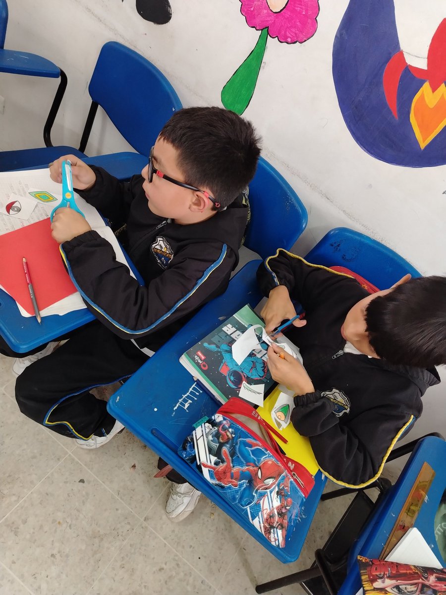 jesellyperez's tweet photo. #idmsoacha #IDMColombia #idm314 #piday #pidayfun #PiDay2025 @SEMSoacha https://t.co/Omq8v090TH