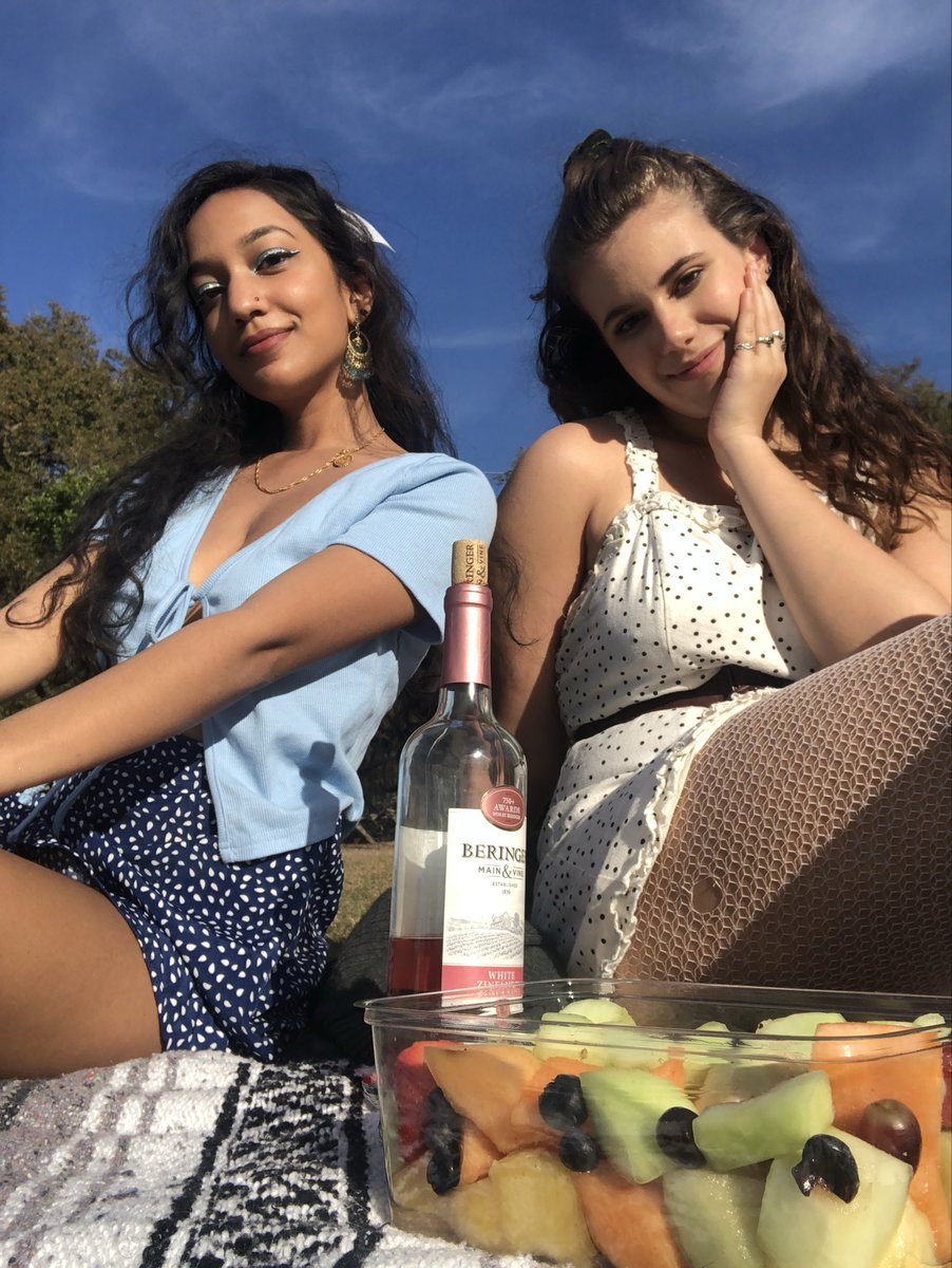 chaandmami's tweet photo. We like words👯‍♀️ https://t.co/DI6HhfW7qv