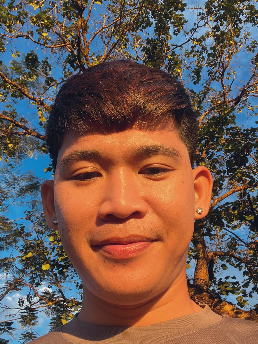 Sunset kiss? 
        O
Kiss mo?