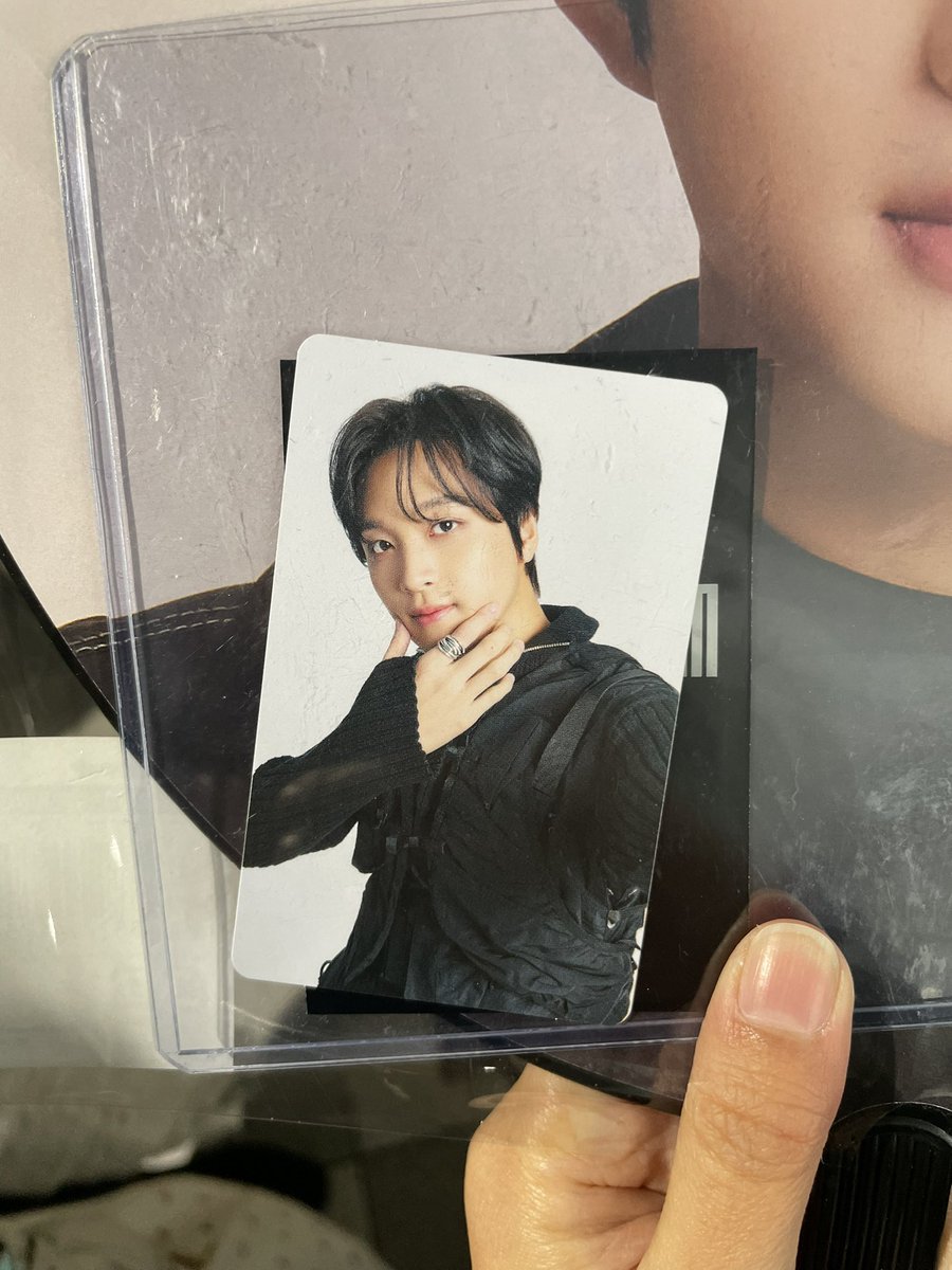 S38_27's tweet photo. NCT127 トレカ 交換 ラントレ 会場限定 購入特典 イリチル 

[譲] ドヨン(6000円以上 特典)
        ヘチャン(ラントレ 画像のもの)

[求] ジョンウ
　　※ラントレは画像真ん中

15.16日会場で交換希望です。
お気軽にお声がけください💚🙇🏻‍♀️ https://t.co/OVhqi87ZyA
