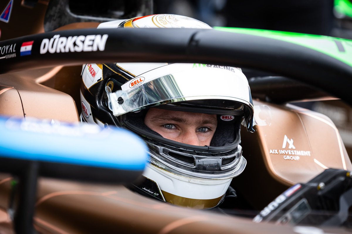 SantiRavidlasPy's tweet photo. 🚨 AHORA ‼️ GANÓ @JoshuaDuerksen1 🏆

🇵🇾 #JOSHUADÜRKSEN VENCIÓ EN LA #SPRINTRACE DE FÓRMULA 2 DEL  #AustralianGP 2025 👏🏼

#AusGP 🇦🇺 | #F2 https://t.co/SHHY31viBo