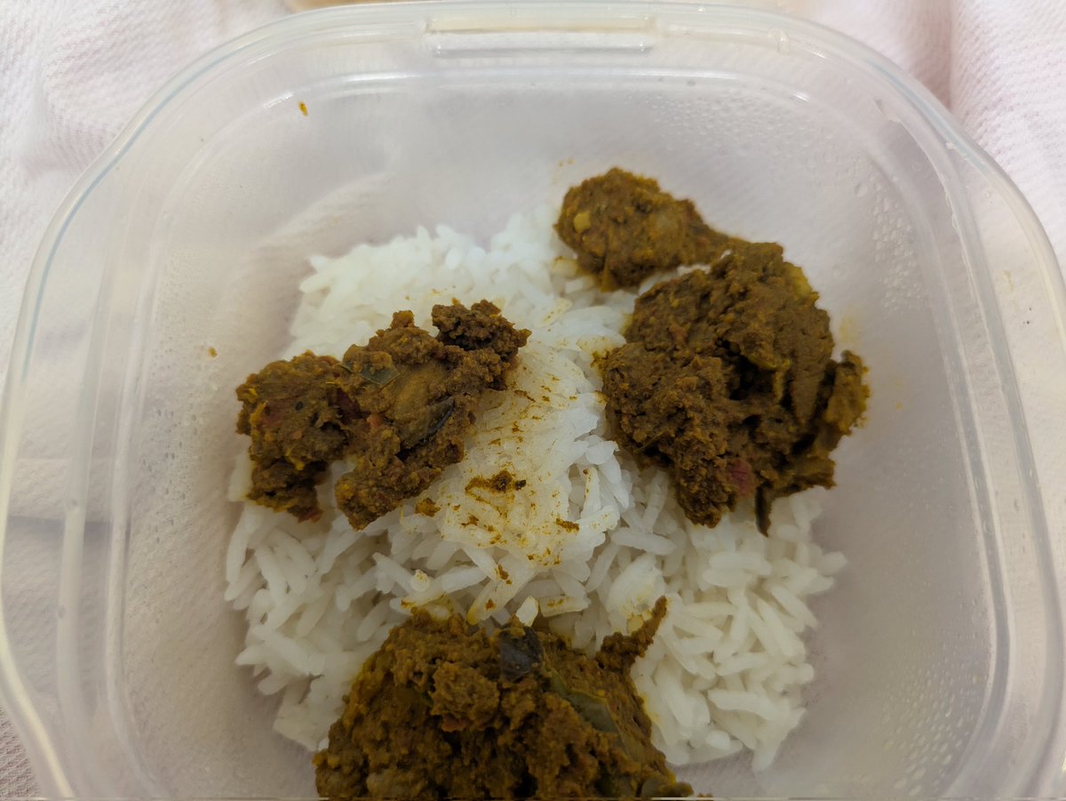 cinamon52688970's tweet image. 無水カレー173日目🍛🍛
#ダイエット垢さんと繋がりたい 
#ダイエットのモチベーション 
#ダイエット一緒に頑張ってくれる人RT 
#ダイエッターさんと繋がりたい 
#ダイエット仲間募集中 
#無水カレー
#ポテト
#じゃがいも
#メークイン
#玄米
#ジャスミン米