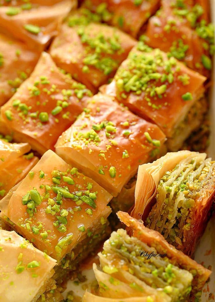 9army23457's tweet photo. Delivery to: @veiledpriv__

Order: baklava, qahwa

💌 Flower shop is closed 🥲 but I hope this makes your day better 🥰 sending positivity

Anon https://t.co/TOvmCl2Loo