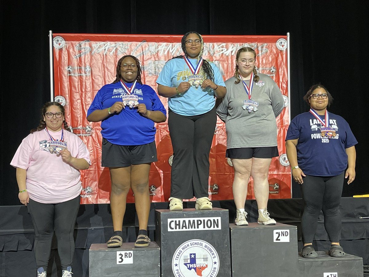 BSHSPOWERLIFT's tweet photo. Quasset also received a $1000 dollar scholarship from THSWPA as well! https://t.co/BeaQ6MIVnF