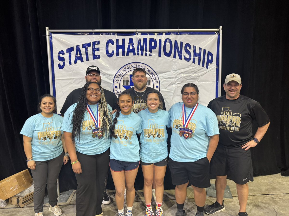 BSHSPOWERLIFT's tweet photo. Quasset also received a $1000 dollar scholarship from THSWPA as well! https://t.co/BeaQ6MIVnF