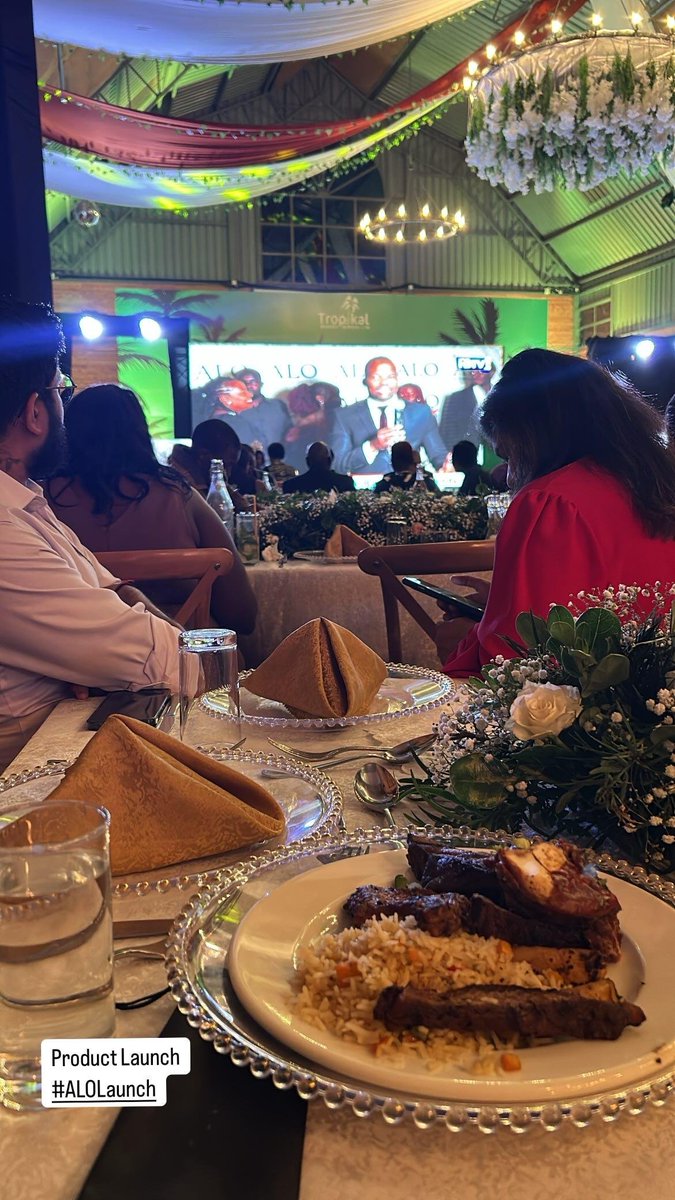 Terry_ke001's tweet photo. ALO made a grand entrance yesterday with a powerful lineup of lotions, deodorants, and body washes. Infused with nature’s best ingredients, these products ensure you stay fresh, hydrated, and confident. #IamALOconfident #ALOLaunch @tropikalbrands https://t.co/DsTjFaesE5