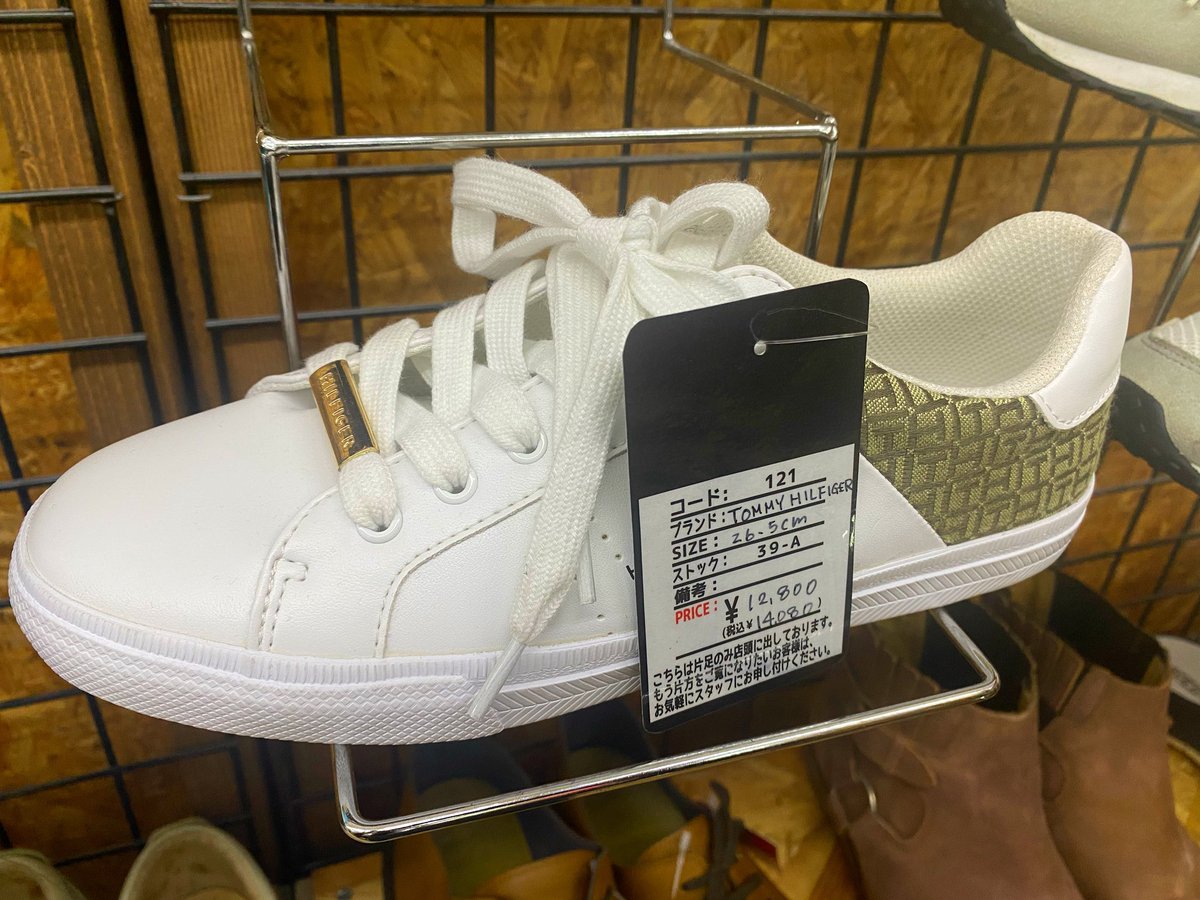 Hamakan64's tweet photo. Tommy Hilfiger
Lorioスニーカー👟🤍
フラットなシルエットで
様々な服装に合わせやすい大人気デザインです✨
売り切れてしまう前に
ぜひお買い求めくださいませ🛍️
#浜松鑑定団
#浜松
#スニーカー
#tommyhilfiger
#lorio https://t.co/vHoNZjaVbD