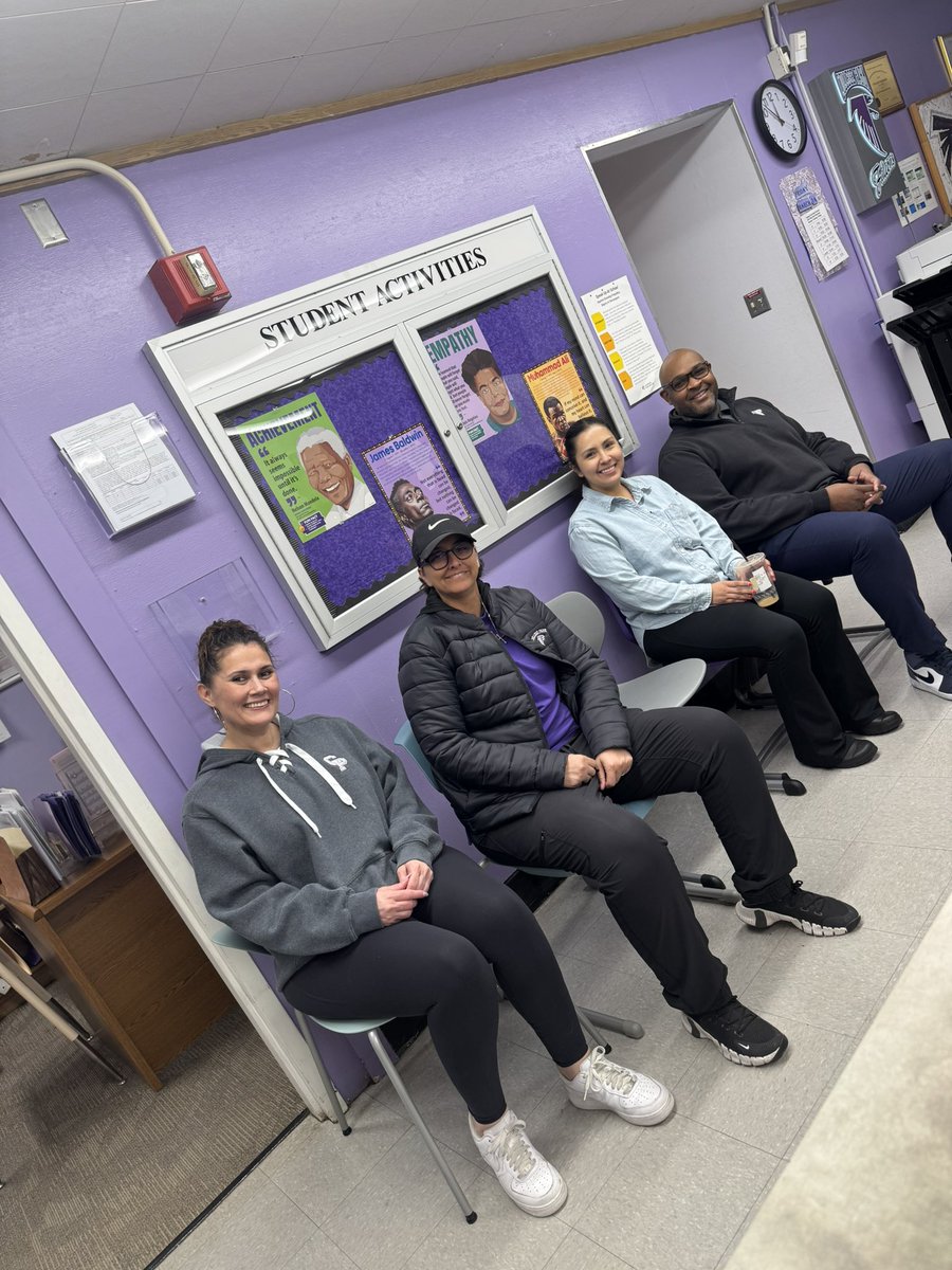 MDUSD Maintenance, Operations & Facilities (@mdusdfacilities) on Twitter photo Weโre trying out new furniture at <a href="/CPHSfalcons/">College Park HS</a> so come by the main office and let Mr. Griffin, Mr. Finch or Dr. Murrow know which chairs you like best! 
<a href="/MtDiabloUSD/">MDUSD</a> Weโre trying out new furniture at <a href="/CPHSfalcons/">College Park HS</a> so come by the main office and let Mr. Griffin, Mr. Finch or Dr. Murrow know which chairs you like best! 
<a href="/MtDiabloUSD/">MDUSD</a>