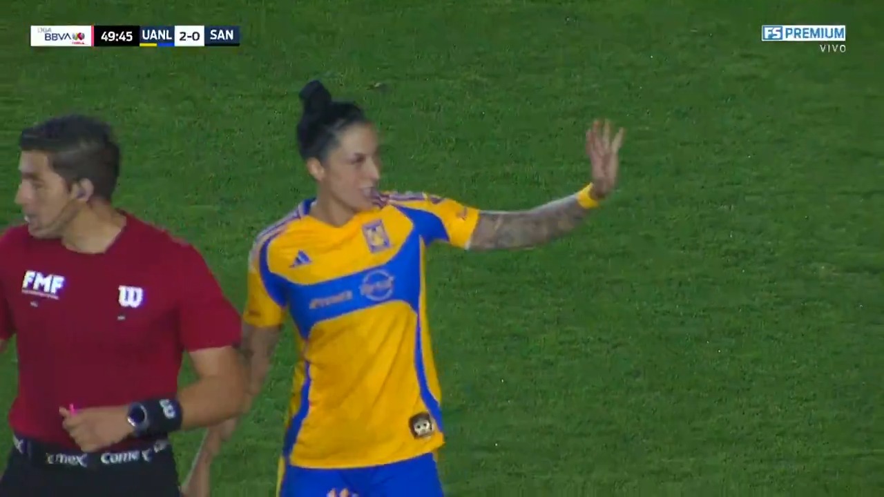 Así el doblete de Jenni Hermoso.