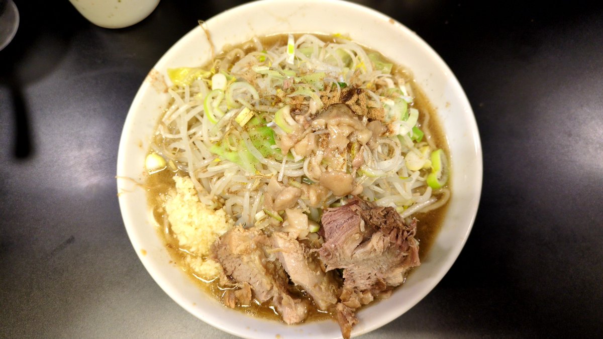 yowa_miso's tweet photo. 結局さ…
蕨でここ覚えちゃうとなかなか他には行けないのよね。
#豚ラーメン
#ラーメン好きな人と繋がりたい https://t.co/k8QcVURjFg