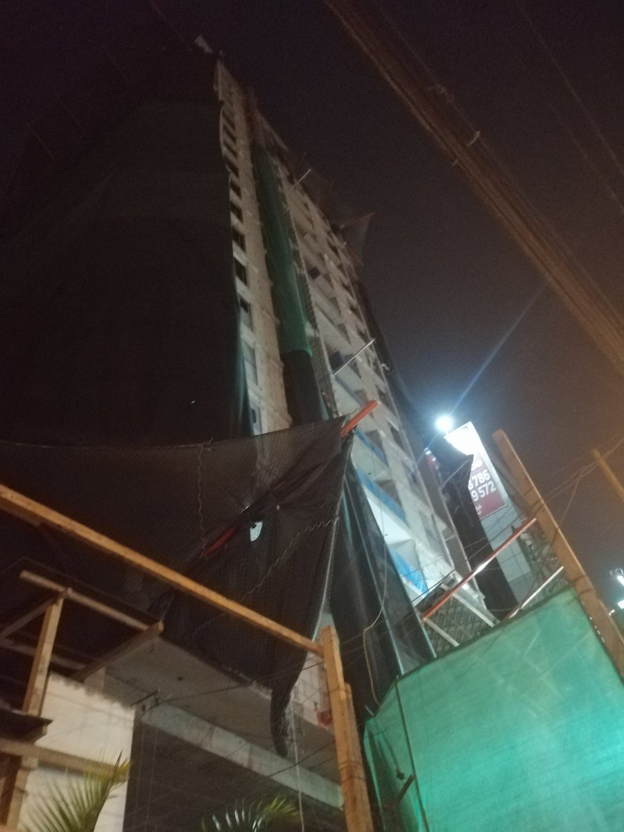 Dos noches seguidas que trabajan en la construcción de este edifico en Av. La Marina 447
Qué pasó <a href="/Muniplibre/">Municipalidad de Pueblo Libre</a>?? Y serenazgo no opina porque le corresponde a "Fiscalización PL" 🤔
<a href="/Defensoria_Peru/">Defensoría del Pueblo</a>