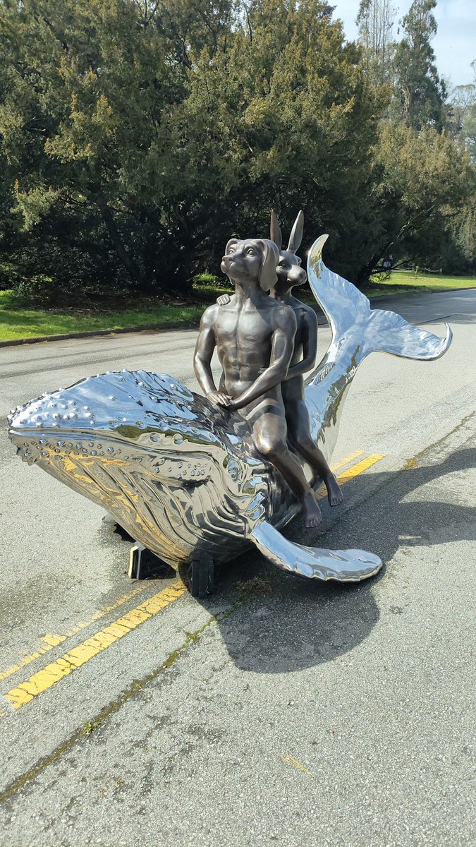 "aaja meri gaadi mai baithjaa" statufied.