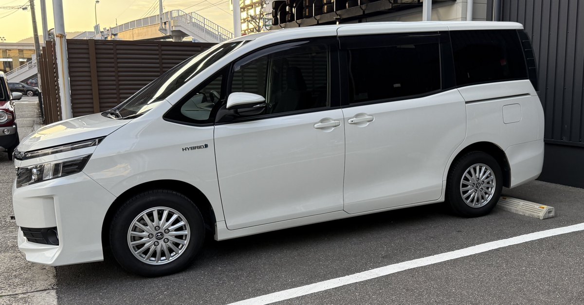トランポ車買い替えました🚗
初めてのハイブリッド、燃費良すぎで感動🥹