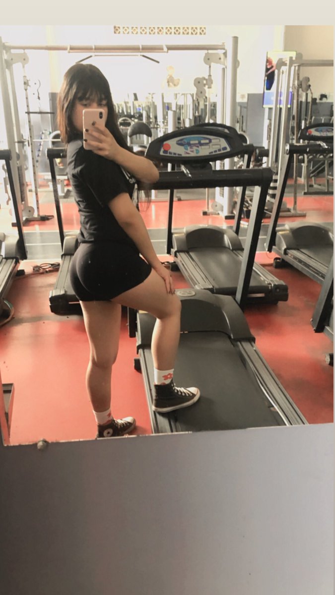 Miakitsunee's tweet photo. Sem vestimentas nos comentários mor💕🇧🇷 https://t.co/TphprQJTx2