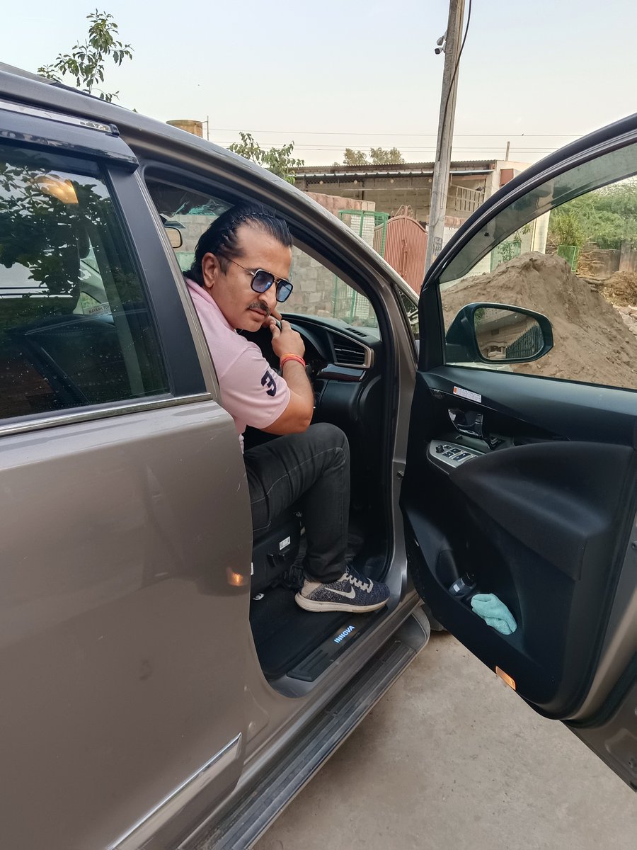 Devkrishna29's tweet image. How&apos;s that? A Day After Holi..!!