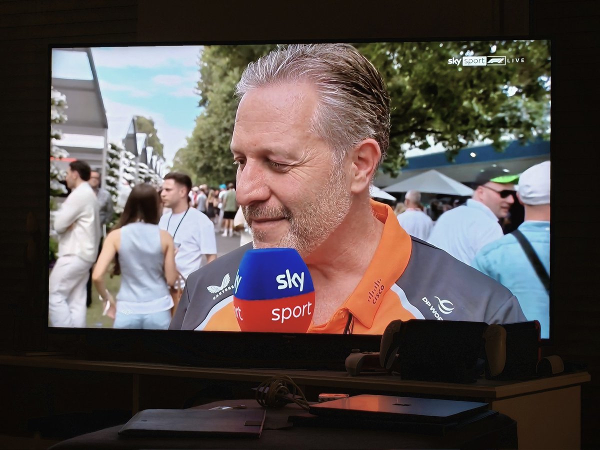 rangezoomtYT's tweet photo. Dann nutzen wir die senile Bettflucht mal um in die neue Formel 1 Saison zu starten.
#MelbourneGP #formel https://t.co/juikh8qbN8