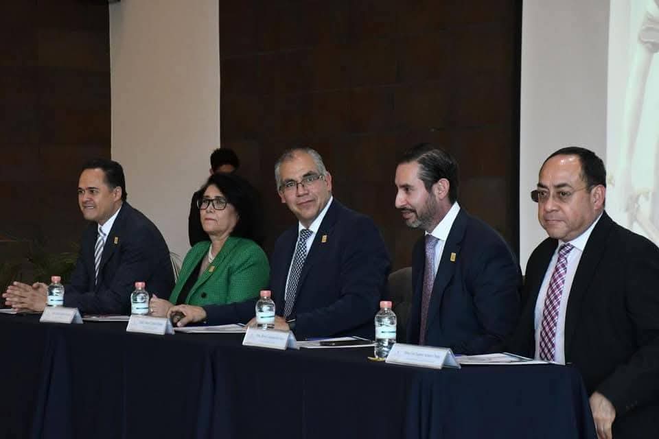 Se llevó a cabo la Toma de Protesta de Ley a las y los Secretarios de Sala del Supremo Tribunal de Justicia, en las materias Civil y Penal, así como a las y los Jefes de Unidad de Causa y Gestión del Sistema de Justicia Penal Acusatorio y oactuaisabwral.