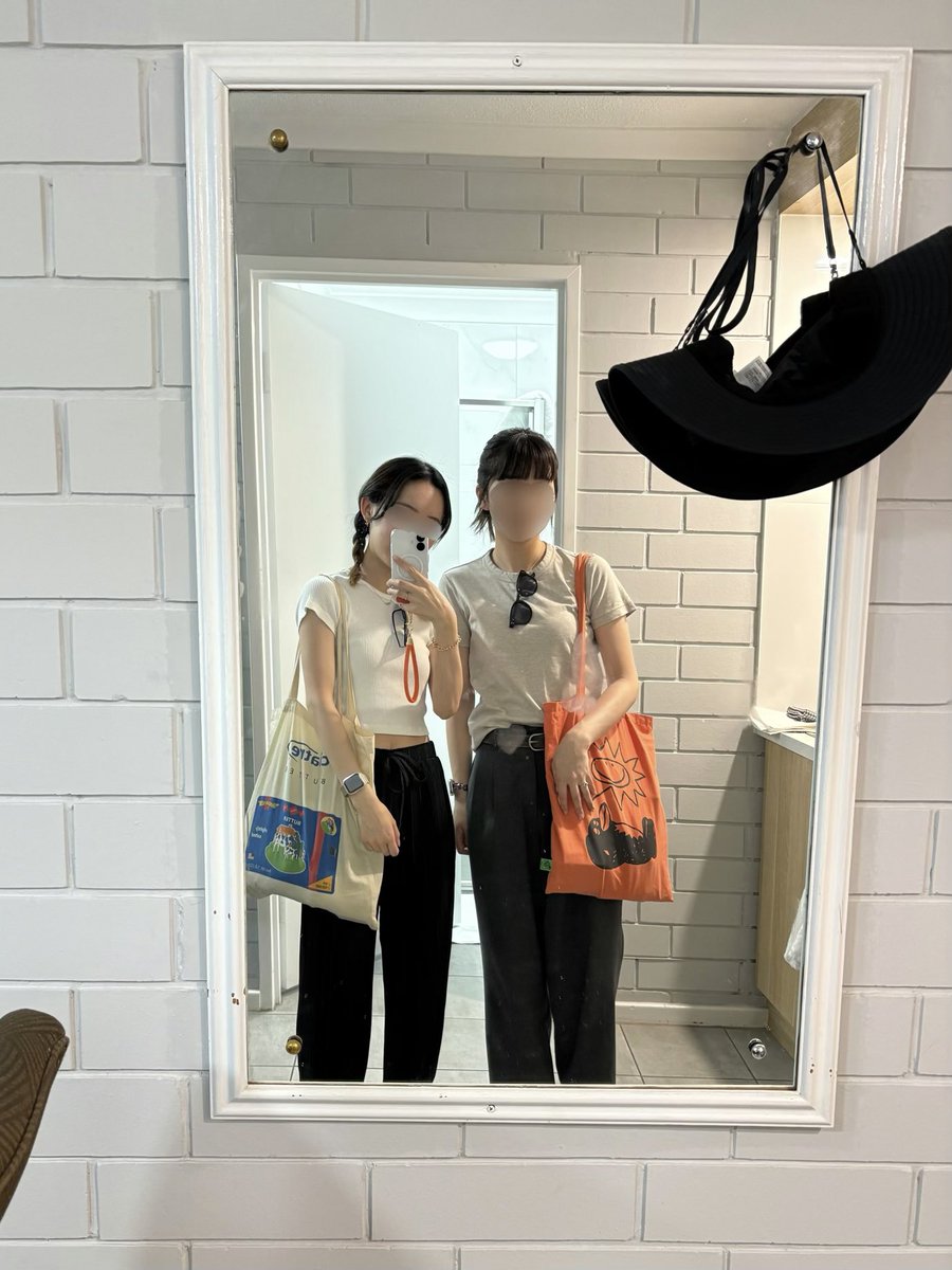 ____hkrf's tweet photo. 🧏🏻‍♀️〰️🎀 https://t.co/EEdMFdMFmF