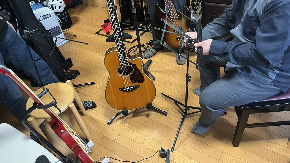 alafee2018's tweet photo. 50年目の夏祭り視聴を終えて
さぁー練習しますよ！！
準備中(｀・ω・´)ｷﾘｯ https://t.co/XzcmHFfG3c