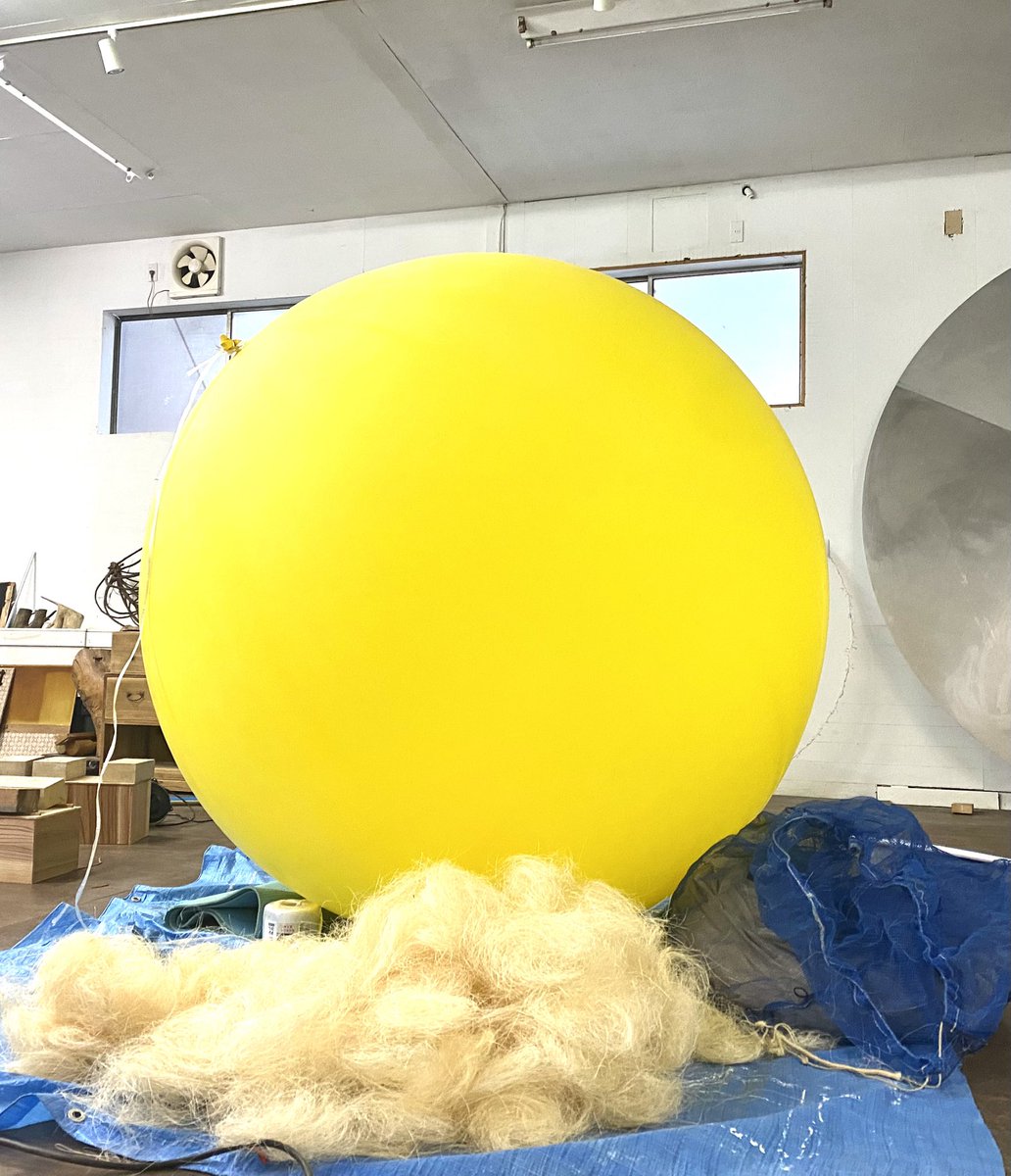 kojinakase's tweet photo. カオスだね💦
試作は失敗の連続。だから試作と言うのだよね。フィット感がイマイチ。
破裂、弛み、横転。気持ちは切らずに。 https://t.co/j3kWHiog2O