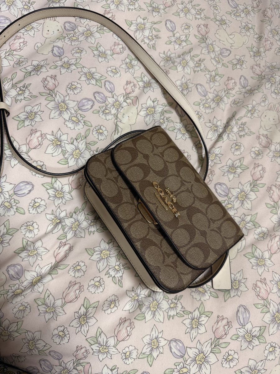 babelnw's tweet photo. ส่งต่อกระเป๋า coach แท้จากช็อปเมกา แท้แน่นอน
500.- มีตน ต่อรองราคาได้ ขอคนไม่ซี ใช้งานได้ปกติ
#ส่งต่อcoach #coachth https://t.co/aML6smzimU