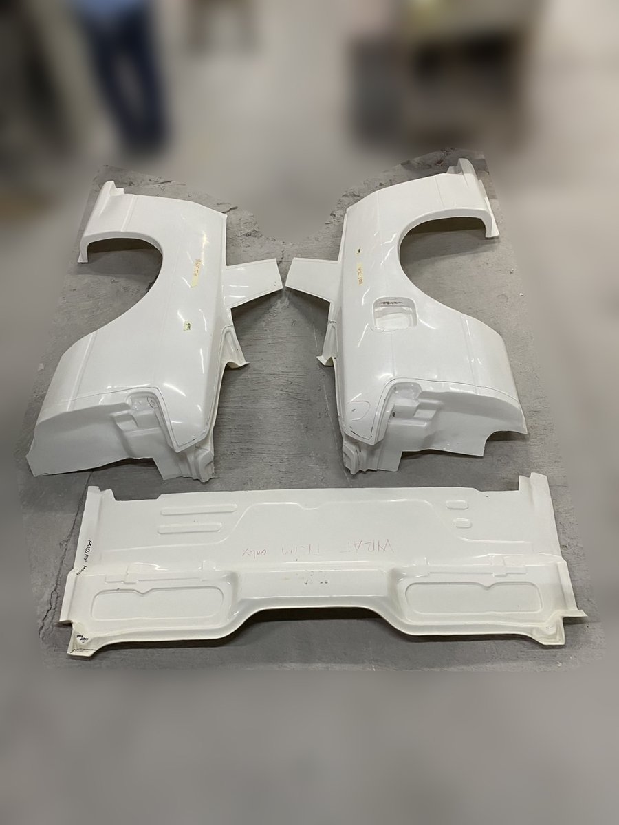 originlabo's tweet photo. 新製品情報

ご要望の多かった純正フェンダーとバックパネルです。
やっと製品サンプル出来ました！
フィッティングや調整が必要なのでもうしばらくお待ちください。

車種解るかな？

#origin #originlabo #DRIFT #JDM #オリジン #オリジンラボ
 #頑張ってます #少々お待ちを
😎😎 https://t.co/uTPvxd4Swa