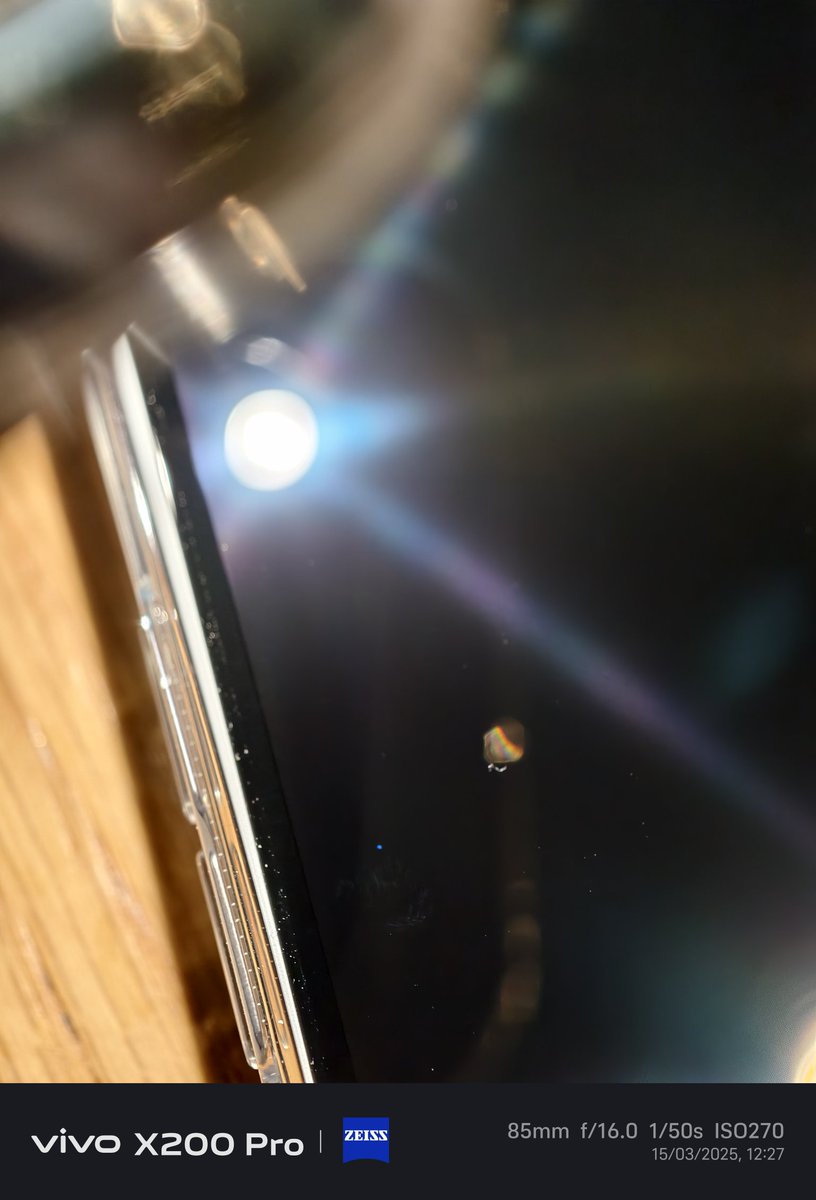 RuleOfTANs's tweet photo. Went for Limited Drop in BKK

got this with Phone 3a WTH is this QC @getpeid you got something sitting between your glass and OLED panel layer https://t.co/6VD7zizBa2