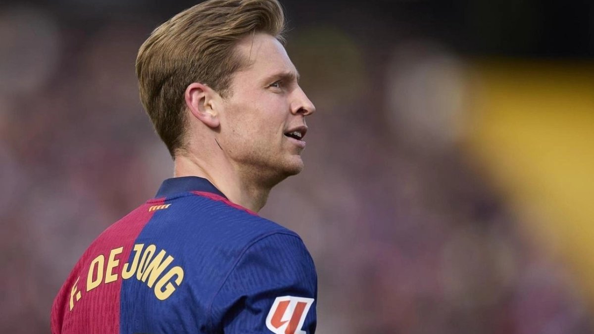 Frenkie de Jong: "I don't measure my performance by goals. If I break lines, create space, play forward passes, win duels, and control the tempo, that’s how I know I played well."