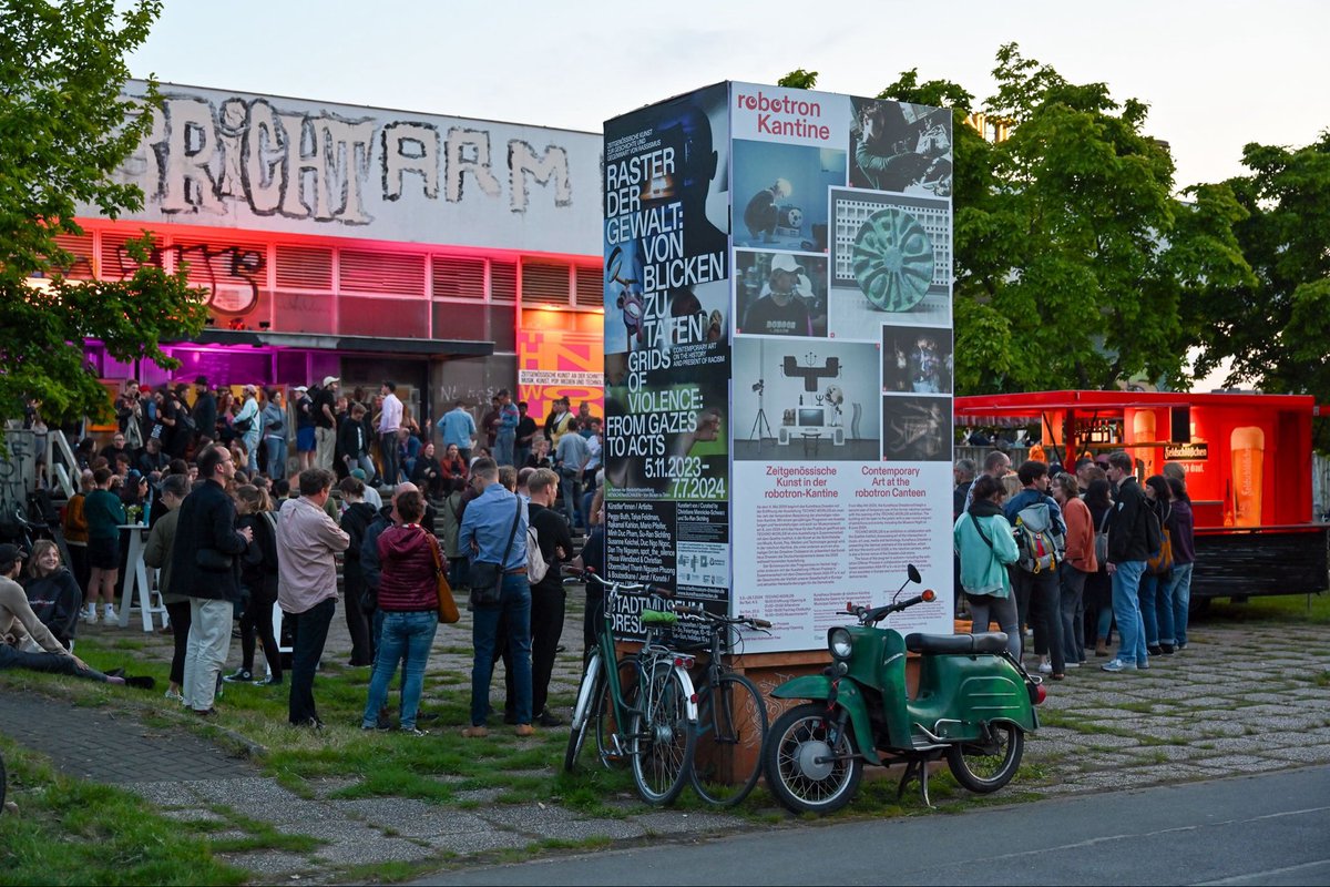 Sanierungsmittel #Robotron Kantine sollen aus Haushalt #Dresden gestrichen werden. Damit wird dieser einzigartige Ort für zeitgenössische #Kunst/ Kunsthaus/ Ostrale aufs Spiel gesetzt. Bitte unterstützt Petition zum Erhalt und Sanierung!👇<a href="/ostmodern_org/">Netzwerk ostmodern</a>

dresden.de/de/leben/gesel…