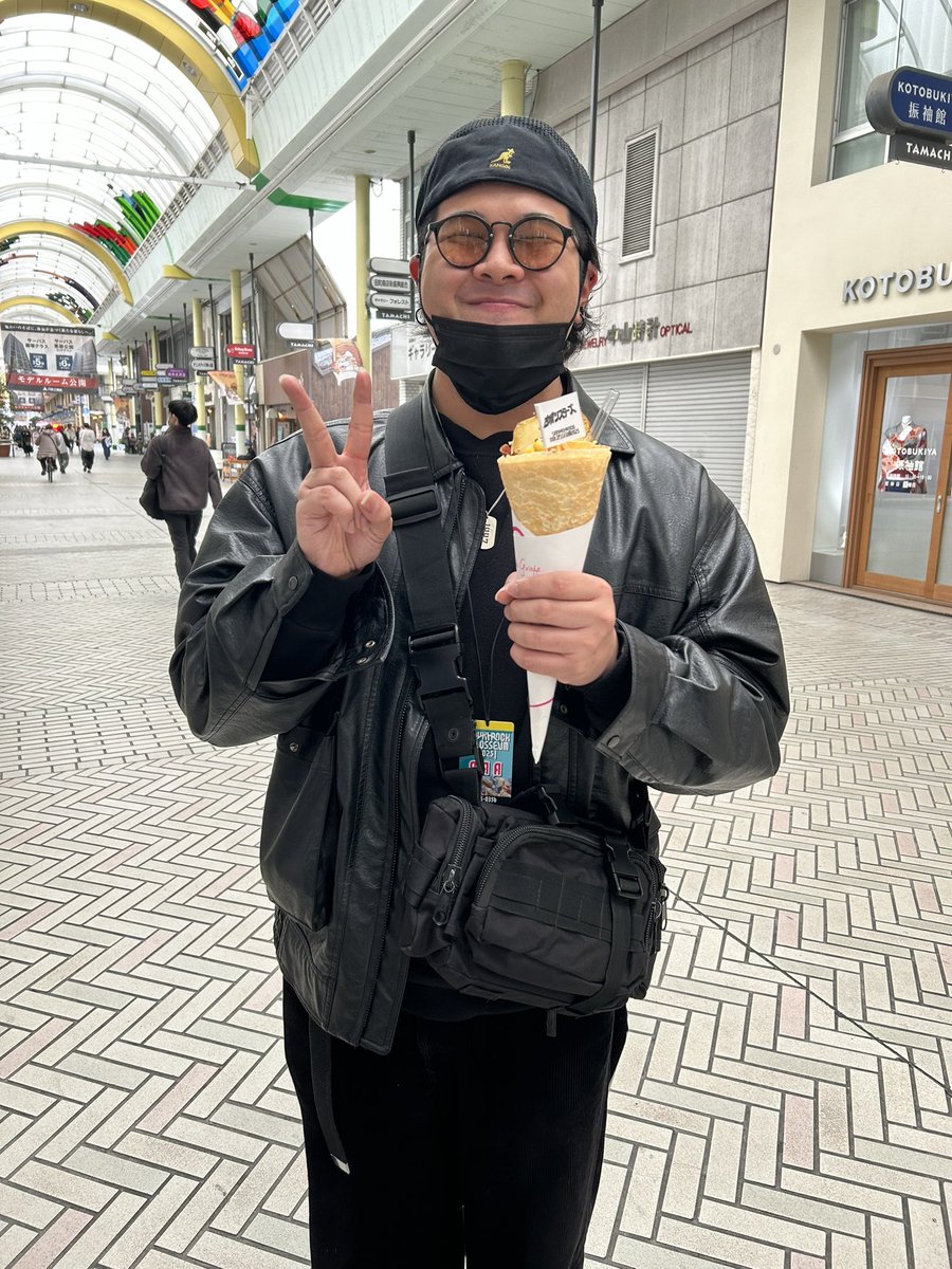 suzukezuri's tweet photo. 祐輔とクレープ‼️ https://t.co/9Cq6fpgFX0