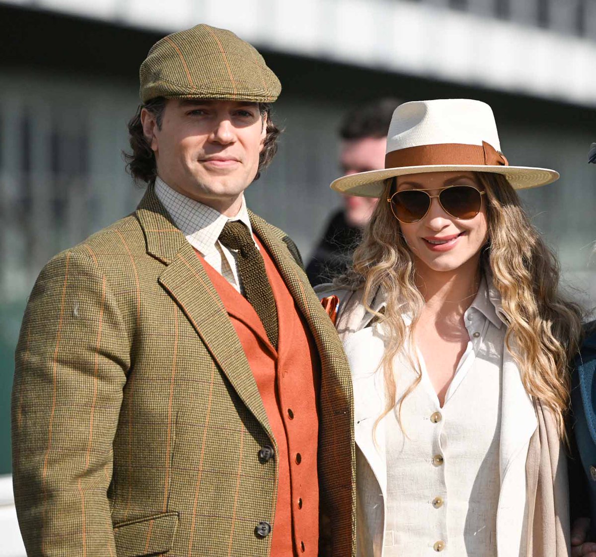 Mr. Cavill Fansite tweet media