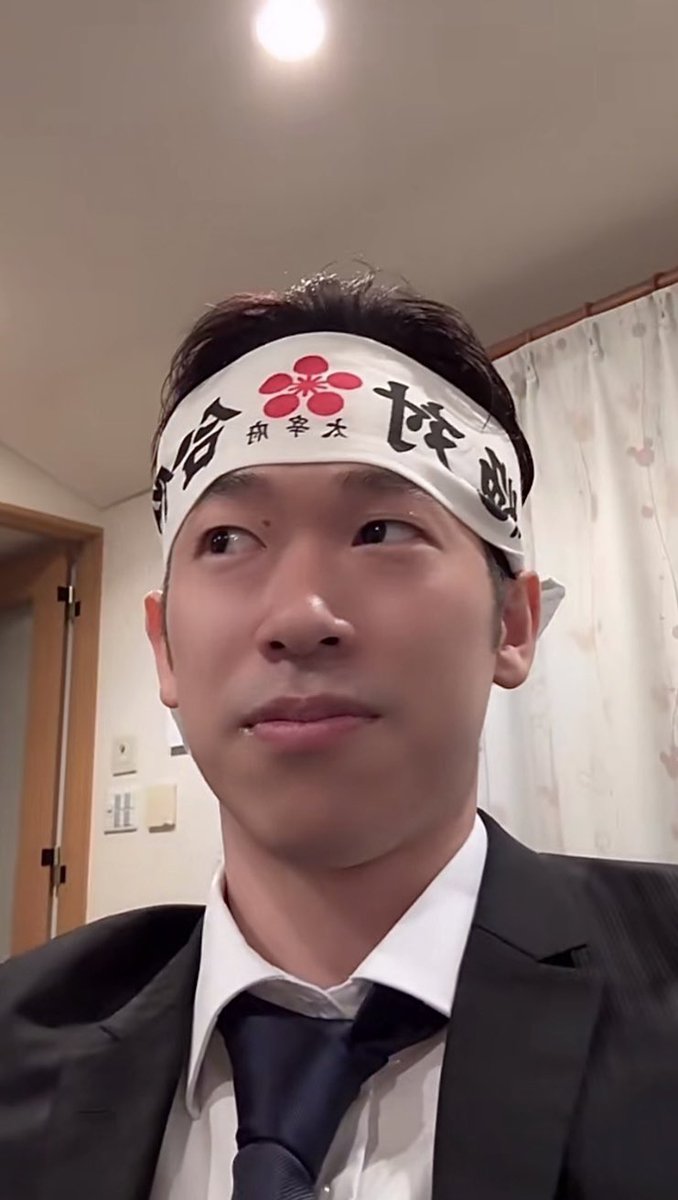 遼平 tweet media