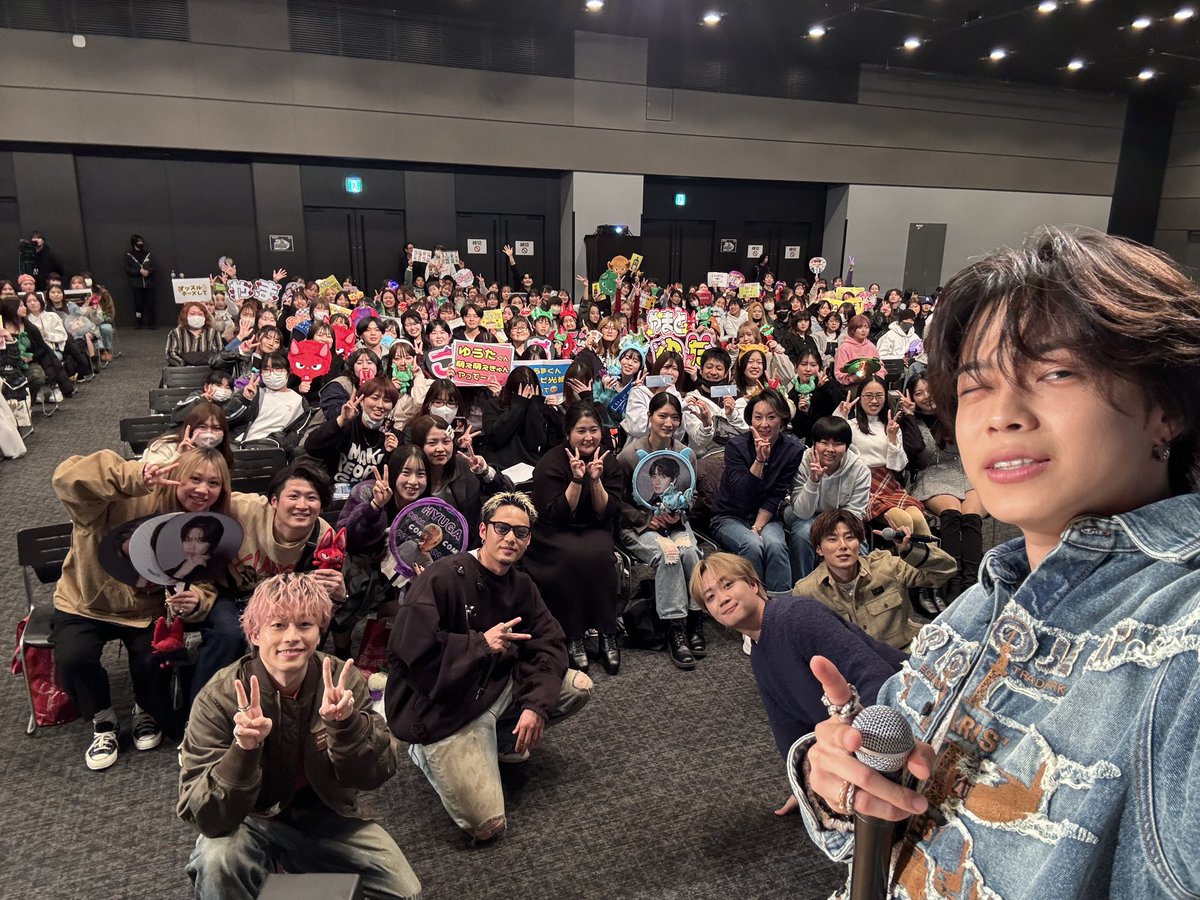 comyamato0515's tweet photo. みんなと撮った写真貼っておくね！✌️ https://t.co/izmrHvOosn