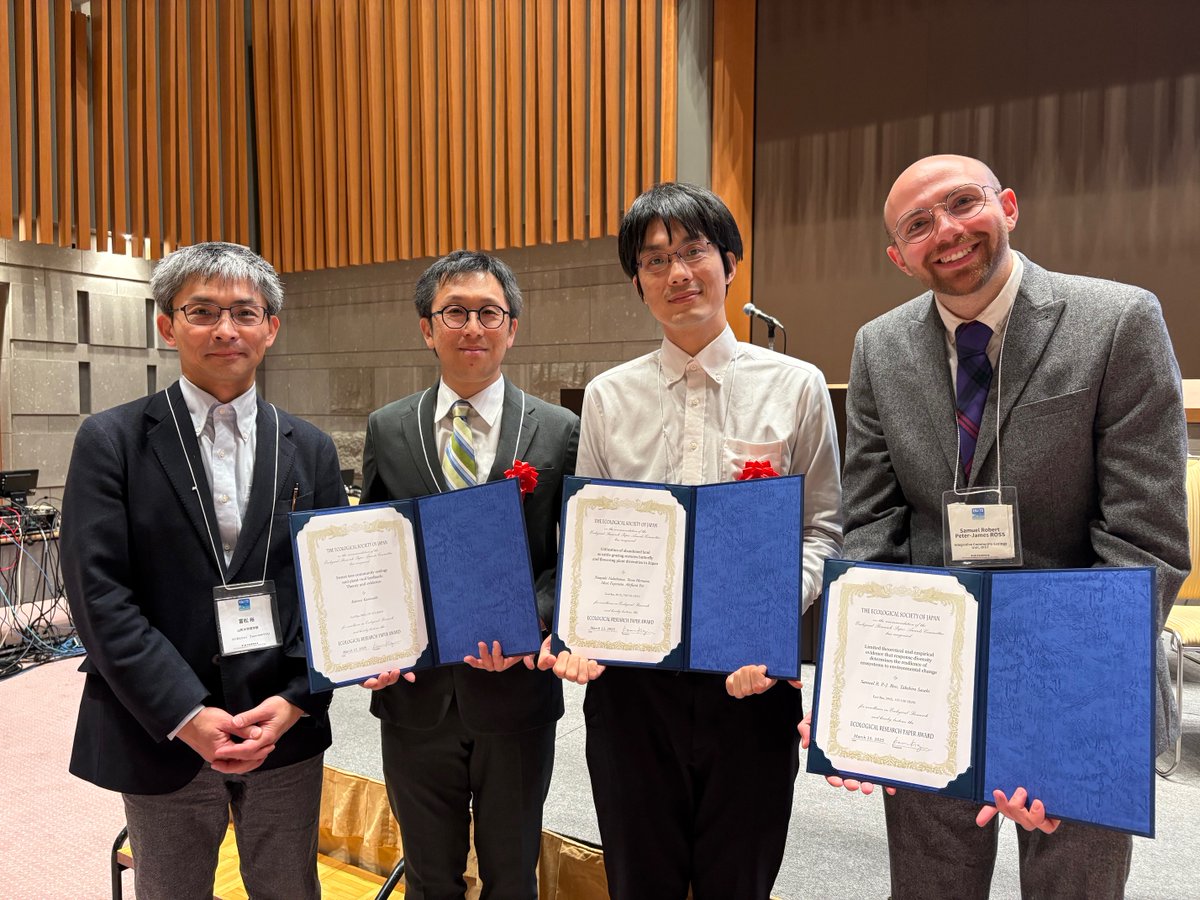 We were honored to celebrate with our Awardees at the ceremony. Congratulations to all!👏

From left to right: Hiroshi Tomimatsu (EiC of Ecological Research), Kohmei Kadowaki, Naoyuki Nakahama, Samuel R. P.-J. Ross
#ESJ72 #ERPaperAward
