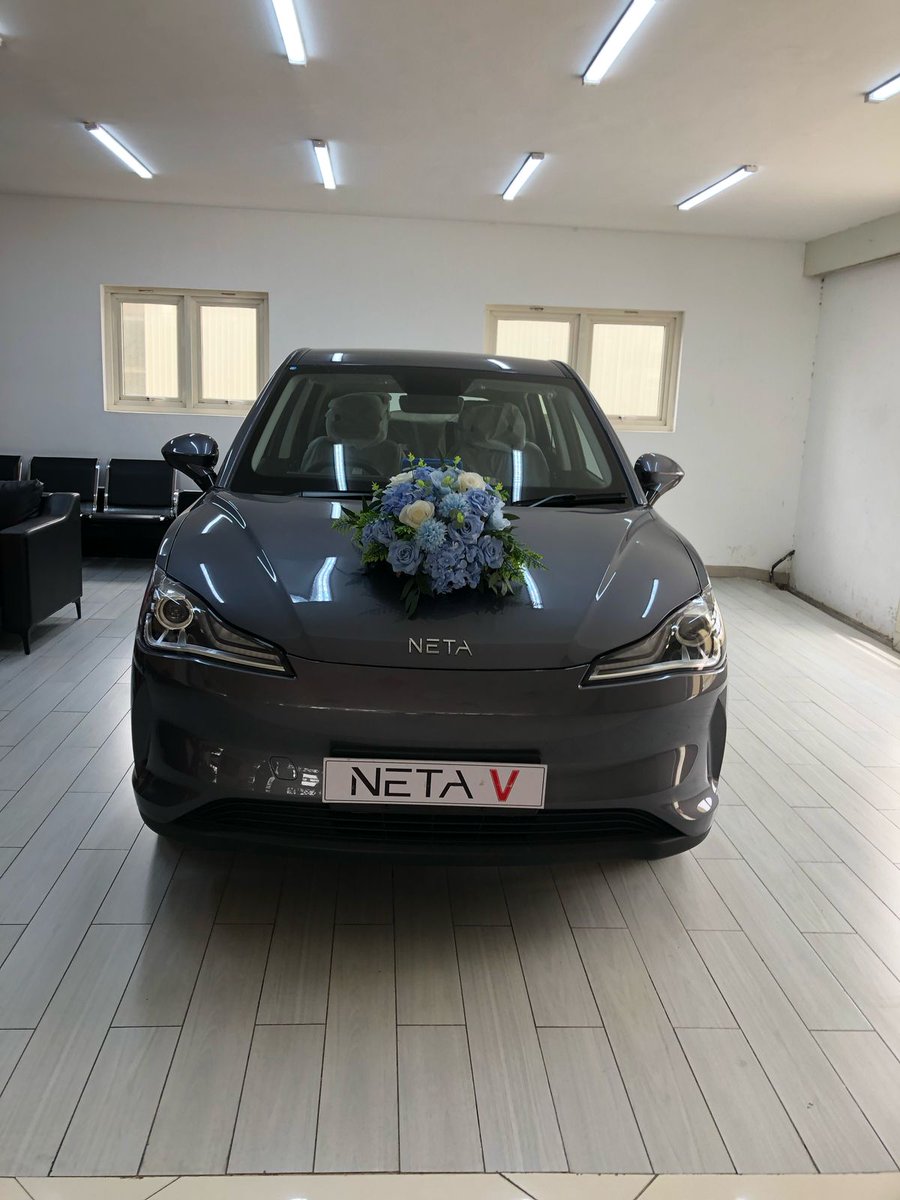 mojaevafrica's tweet image. Another One Hits the Road! 

This sleek gray Neta V is now cruising through Mombasa, bringing its new owner style, efficiency &amp;amp; 100% electric power! 

Congrats on making the smart switch!  #Electricvehicles #DriveElectric #NetaV #MojaEV #MombasaRides #gogreen
