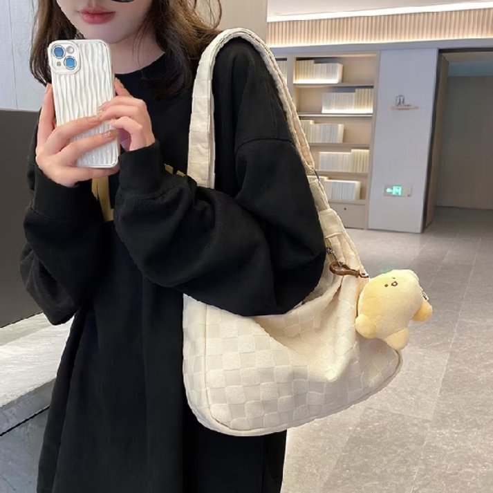 Thrdshpee's tweet photo. Shoulder Bag Mismi Hailey✨

⭐4.8
🔗 https://t.co/ObMfLydFhf

#AQEELA https://t.co/mOQOJBWzd3