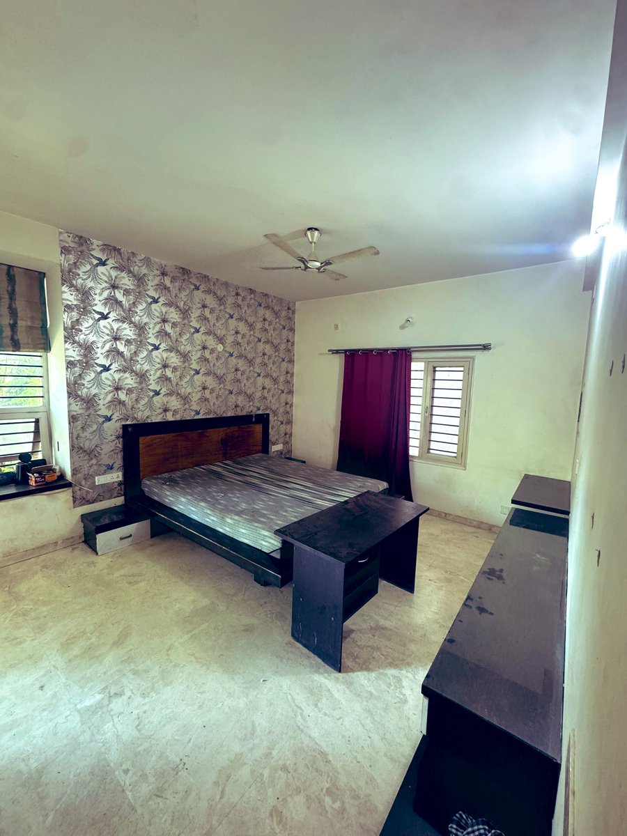 pickled_pretzel's tweet photo. Urgent: Flatmate Needed!🏠
📍 Near IIM Bangalore (800m), Bilekahalli
🛏️ Spacious room (~500 sqft), Private balcony &amp; attached washroom
💰 Rent: ₹14K, Deposit: ₹75K
📅 Move-in by March-end!

@fmrbangalore @BangaloreRoomi @flatandflat @FlatsnFlatmates @twitrbnb https://t.co/OycyFrRl9l