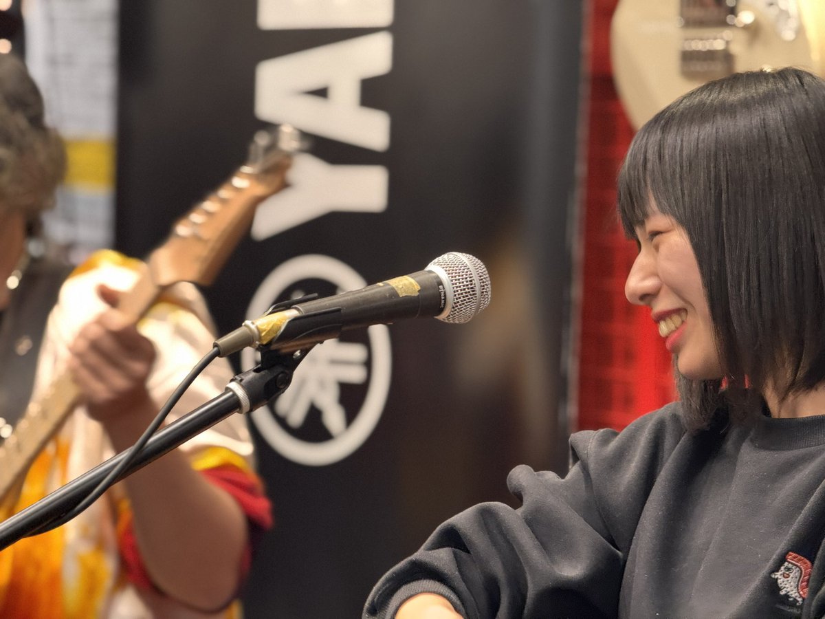 AikyokuOfficial's tweet photo. 🌾アピタ稲沢店🌾

【第一部】
ヨメトオレ インストアライブ

ご来場いただいた皆様、ありがとうございました🙌

店頭は100名を超える超満員🥳
ヨメさんの透き通る歌声とリズミカルなアコギ、Marcoさんの静と動のギター🎸
一体感のある最高のステージを
お届けしていただきました‼️

#ヨメトオレ #稲沢 https://t.co/4xW3rgs5i7