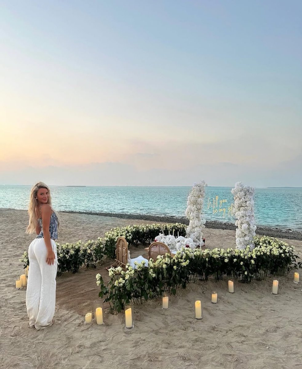 gawonysaur's tweet image. SCREAMING CRYING THROWING UP