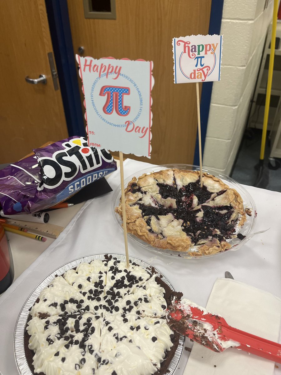 j_eisenberg87's tweet photo. Thank you to the #PTSA @Catonsville_MS for providing pies to teacher for #PiDay2025 #communitymatters #cmsgoingforgold https://t.co/wWDLIP9c4n