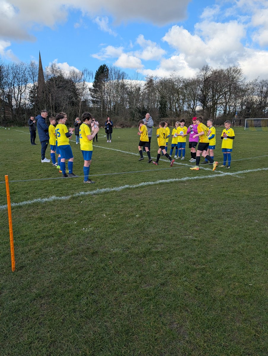 Guard of honor for Bold winning our league 🤝🏻

Congrats lads