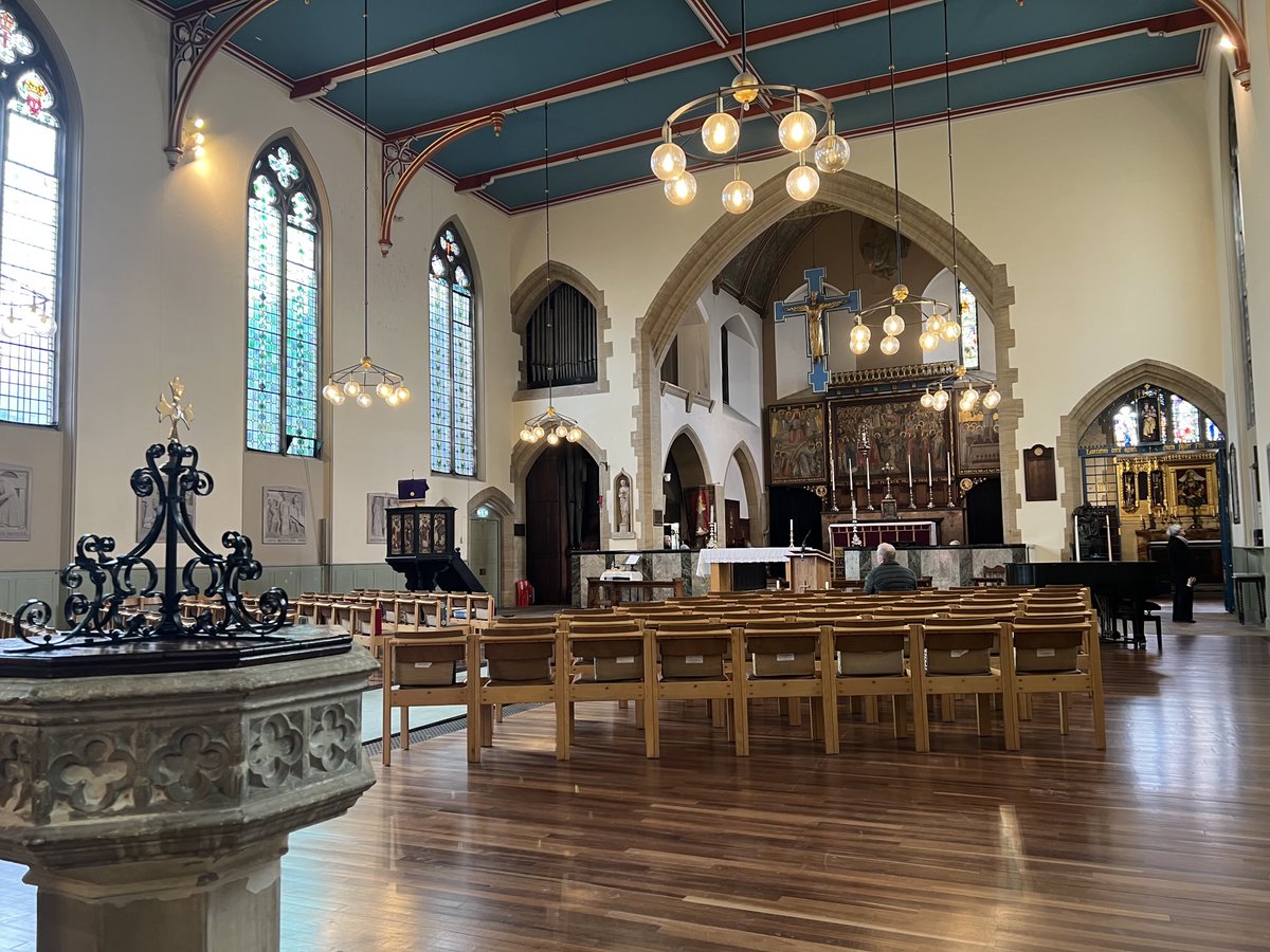 At St John the Divine, Richmond for a ⁦<a href="/CompanyServers/">Company of Servers</a>⁩ Quiet Day led by ⁦<a href="/iamunholyjoe/">Joe Moore</a>⁩ #Lent