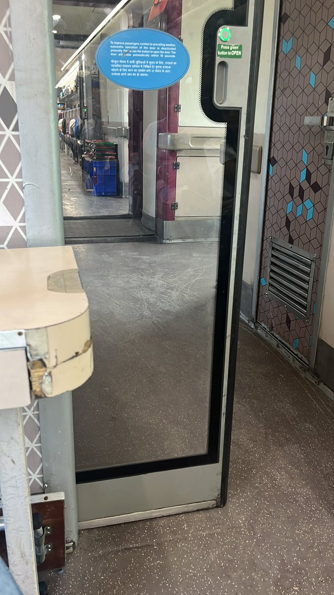 suvrat1980's tweet photo. Just boarded vandebharat 224488 from CDG on 15.03 PNR 2430807009. So surprised to see how dirty the train is. Even the automated doors don’t close. I thought it will be a pleasant experience it turned out just the opposite. @indianrailway__ @RailMinIndia @AshwiniVaishnaw https://t.co/2g0mUwdkhn