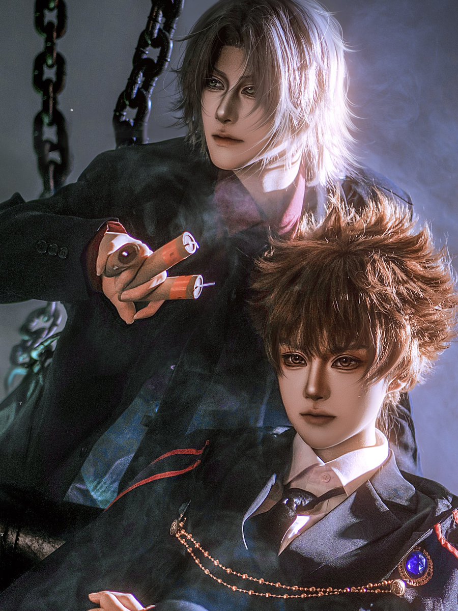 jin_shuo_'s tweet photo. #cosplay  #獄ツナ 
"Non importa se sono diecro venti anni, sarò con Dieci Generazioni"

“不管是10年还是20年，我都要和十代目在一起。” https://t.co/P0yUCpLljs
